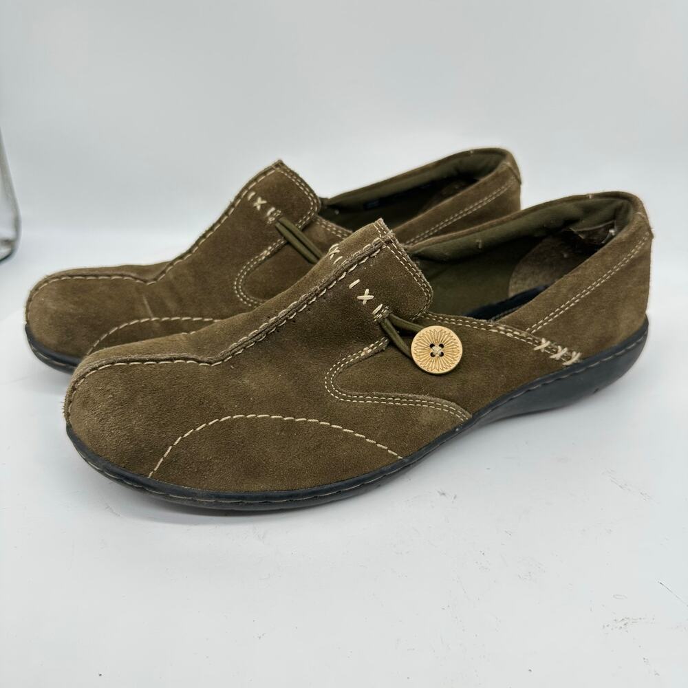 Clarks Bendable Olive Suede Elastic Strap Slip On Loafers Decor Button Women 8.5
